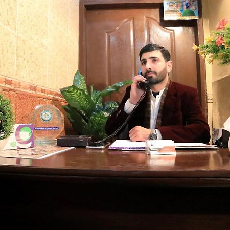 Royal Inn Guest House Lahore Exteriör bild