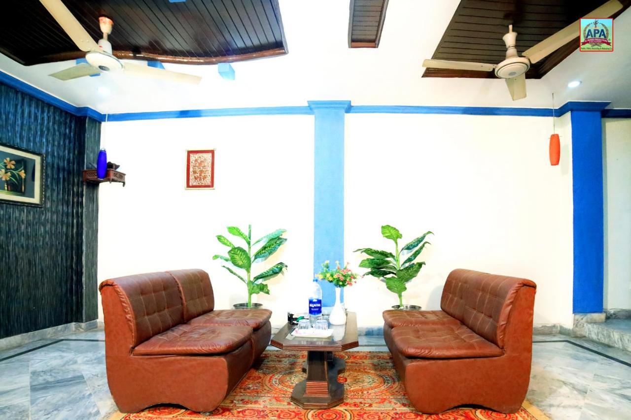 Royal Inn Guest House Lahore Exteriör bild